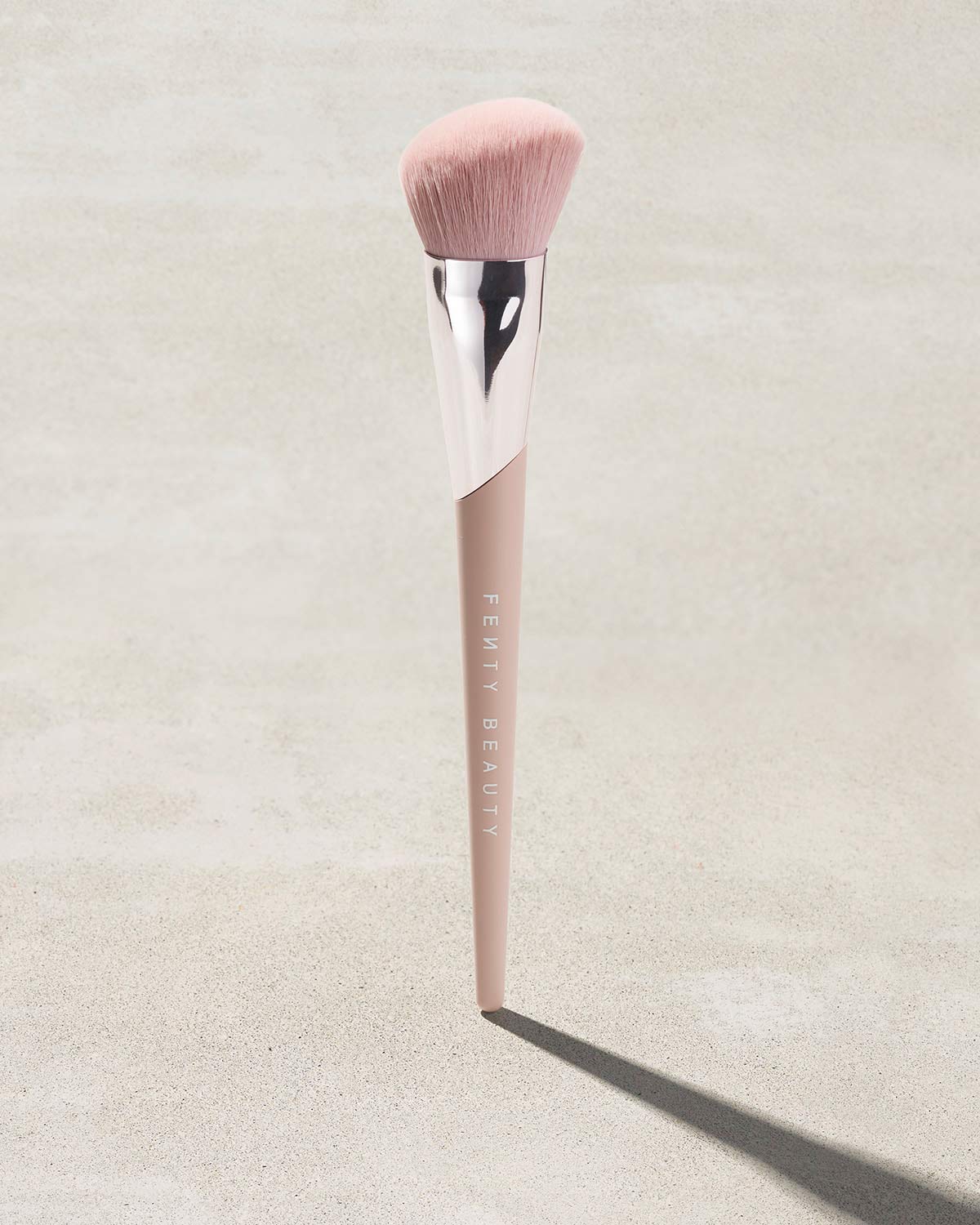 10 Best Blush Brushes For Flushing Colours To Cheeks Fashion's Fever