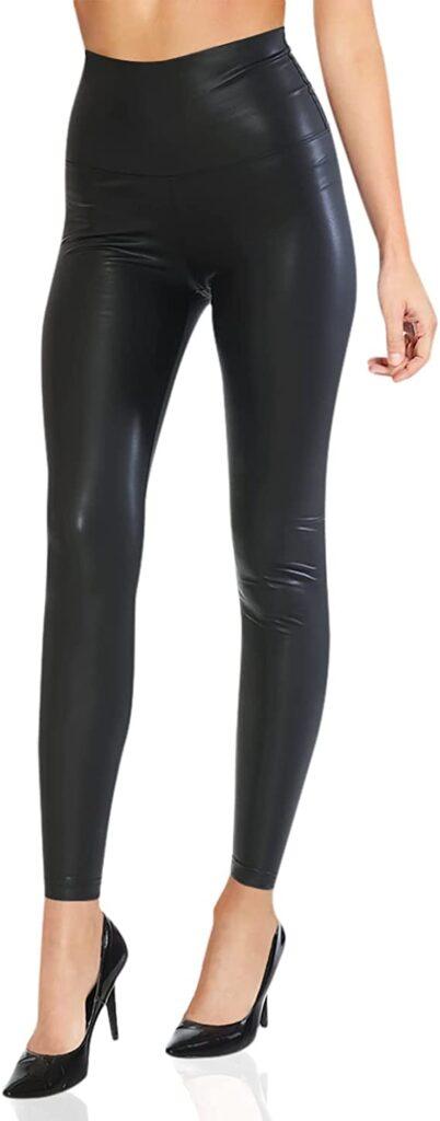 leather leggings in fall/winter 2023 fashion trends